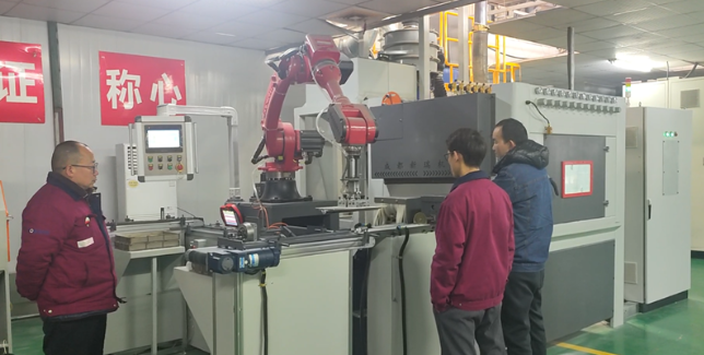 浙江自动喷砂机选型要点,看完少走弯路。